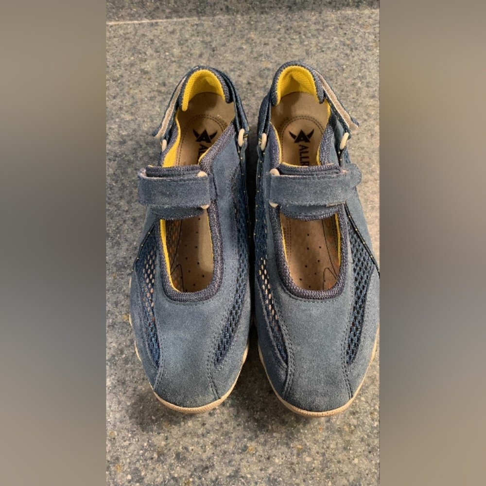 Allrounder Blue Outdoor Shoes Size 8. - Picture 8 of 12